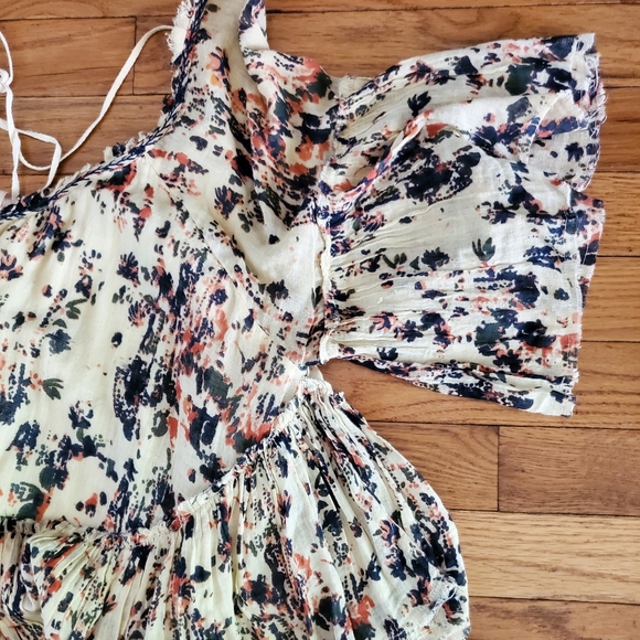 Free People Oversized Floral Print Off Shoulder or On Top - Picture 10 of 16